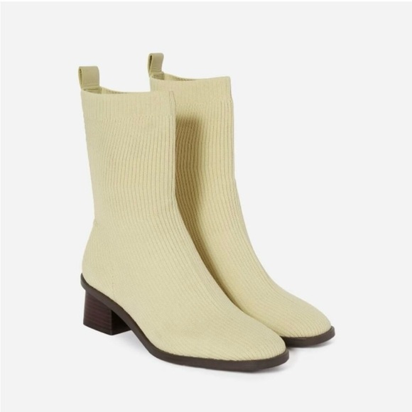 NEW Everlane ReKnit The High Ankle Boot Glove in Pale Yellow Womens Bootie - Picture 5 of 7
